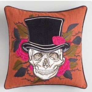Halloween Throw Pillow. Skull w/ Top Hat